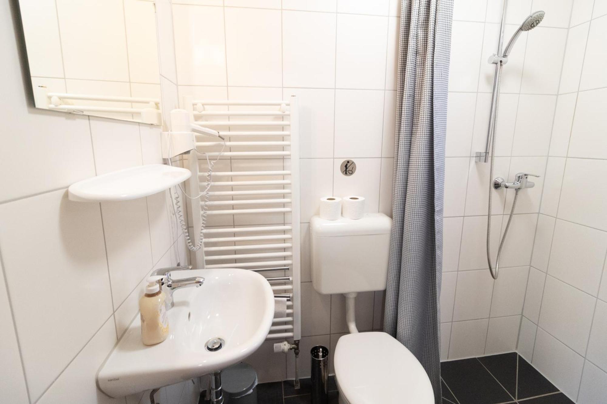 Gaestezimmer Am Alten Kaffee Hof Suderburg Bagian luar foto